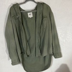 Women’s Aerie Long Sleeve Green Oversized Long Sleeve Shirt Botton Up Size Small